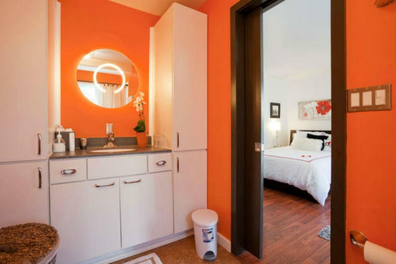 A Float Home B&B In Fisherman'S Wharf Victoria Kültér fotó